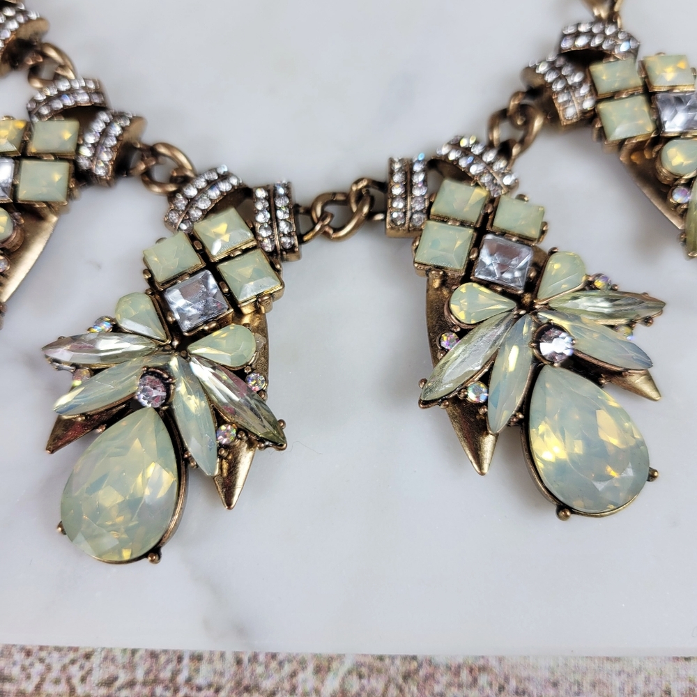 Pastel Green Statement Necklace Antique Gold-tone Deco AB Rhinestone Acc… - Picture 3 of 12